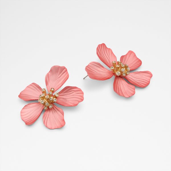 Cammelia Flower earrings in Light pink