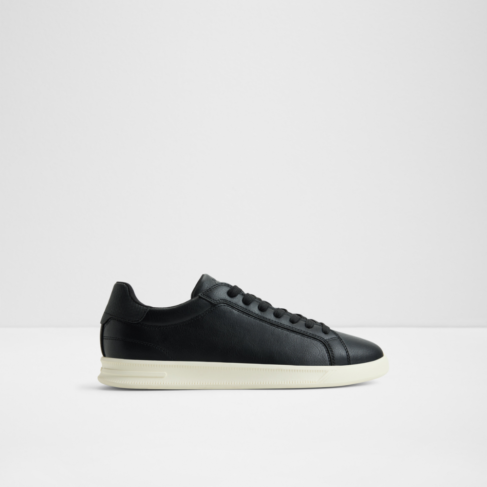 Low top sneaker, Black